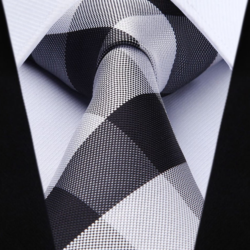 Hisdern Black Plaid Business Tie Set